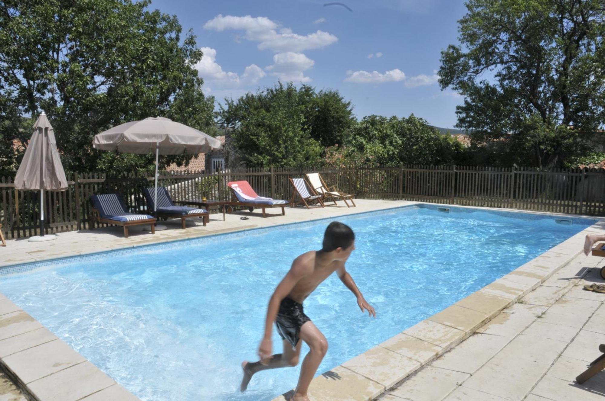 Bed and Breakfast Mas Montluzia Cascastel-des-Corbieres Экстерьер фото