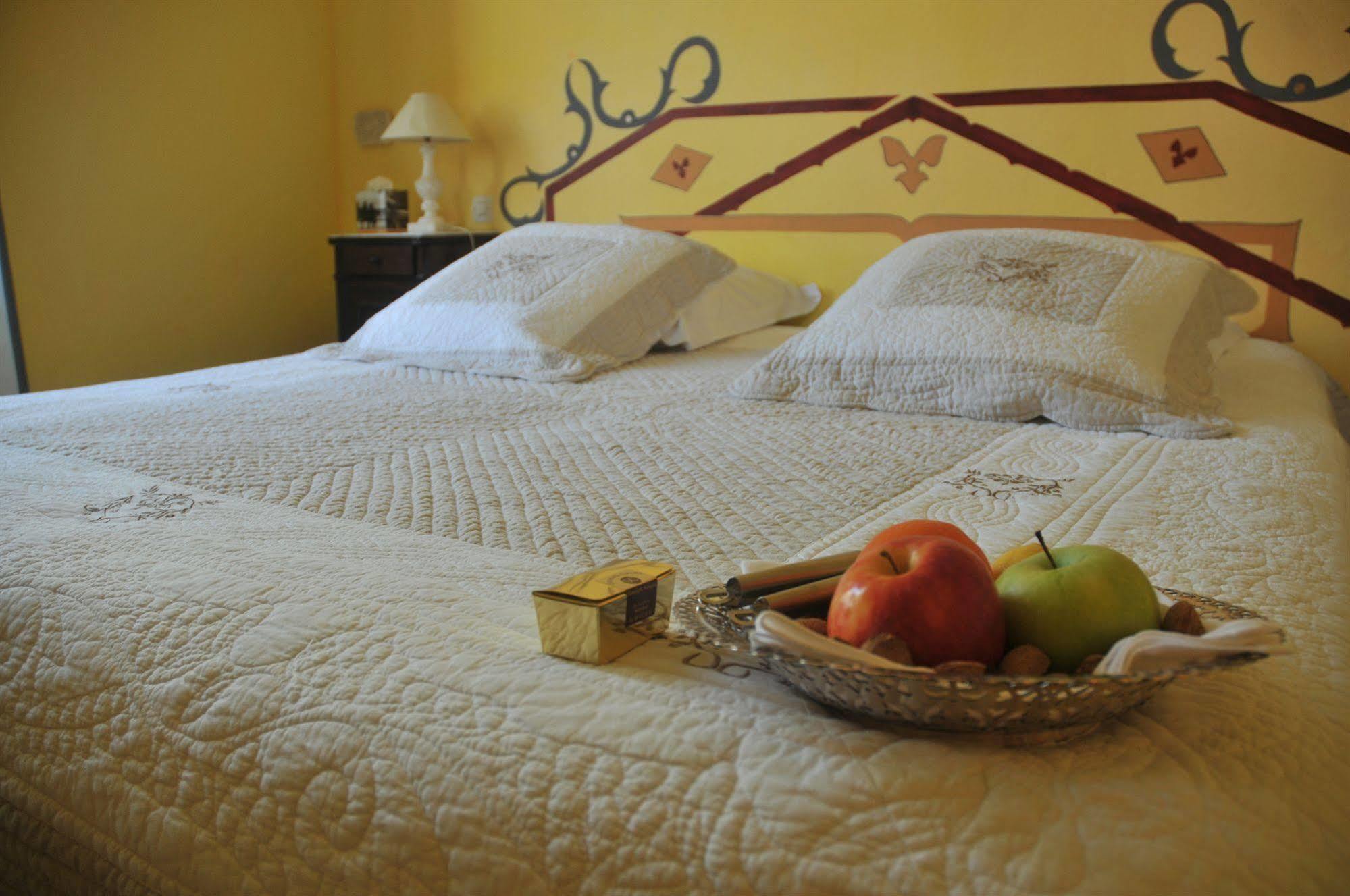 Bed and Breakfast Mas Montluzia Cascastel-des-Corbieres Экстерьер фото